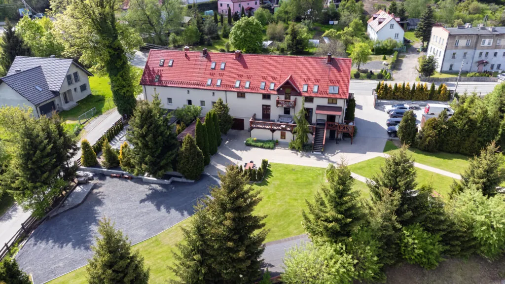 Agroturystyka MAGO — pokoje, ogród i życie po trasie 1